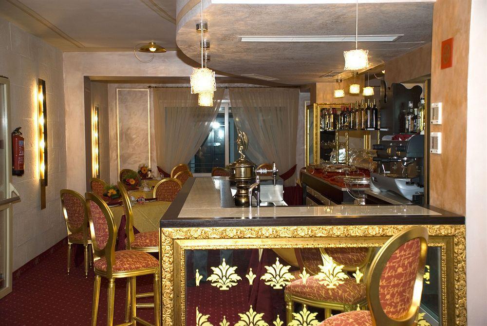 מאהון Hotel San Miguel מראה חיצוני תמונה