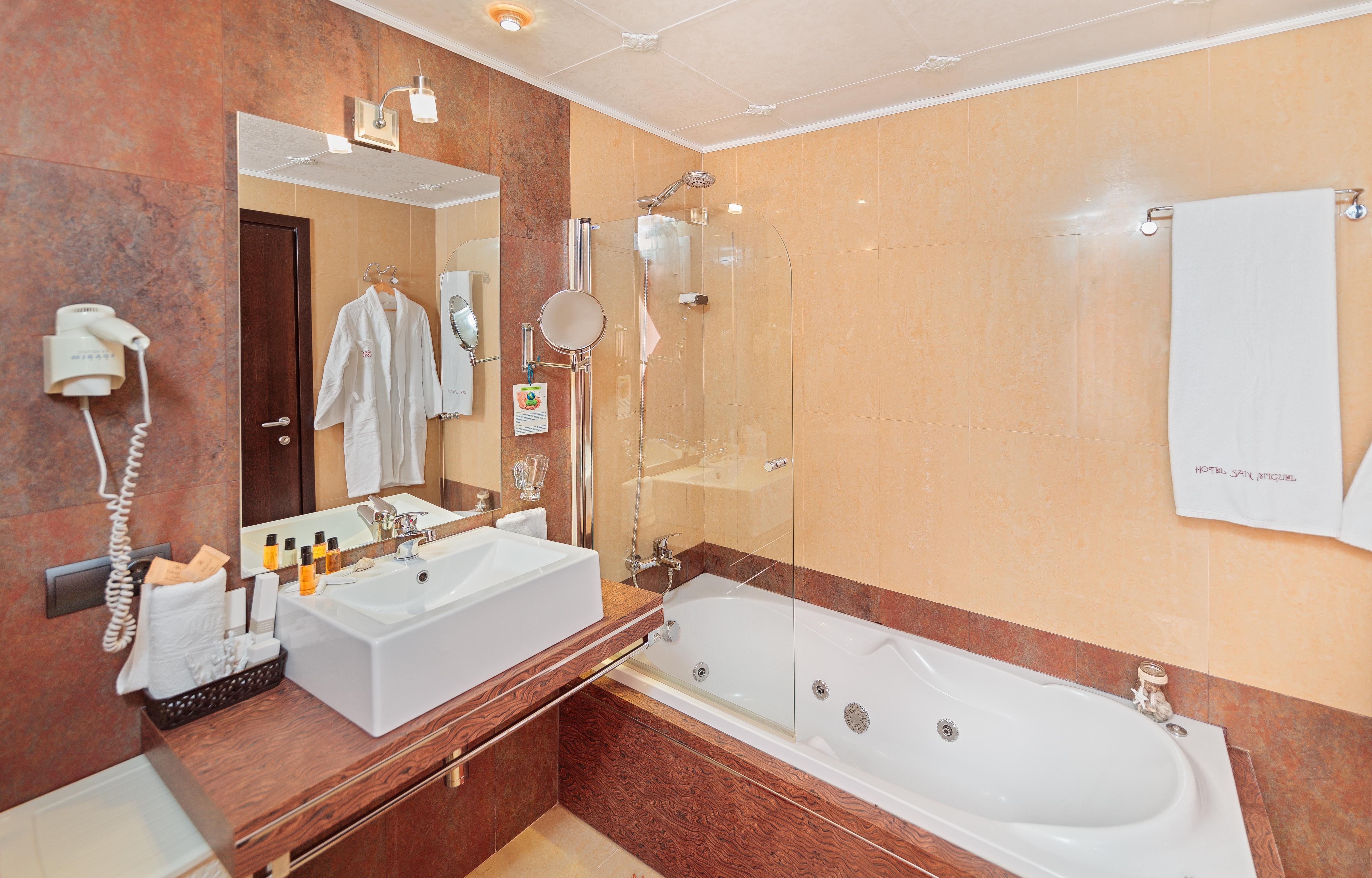 מאהון Hotel San Miguel מראה חיצוני תמונה