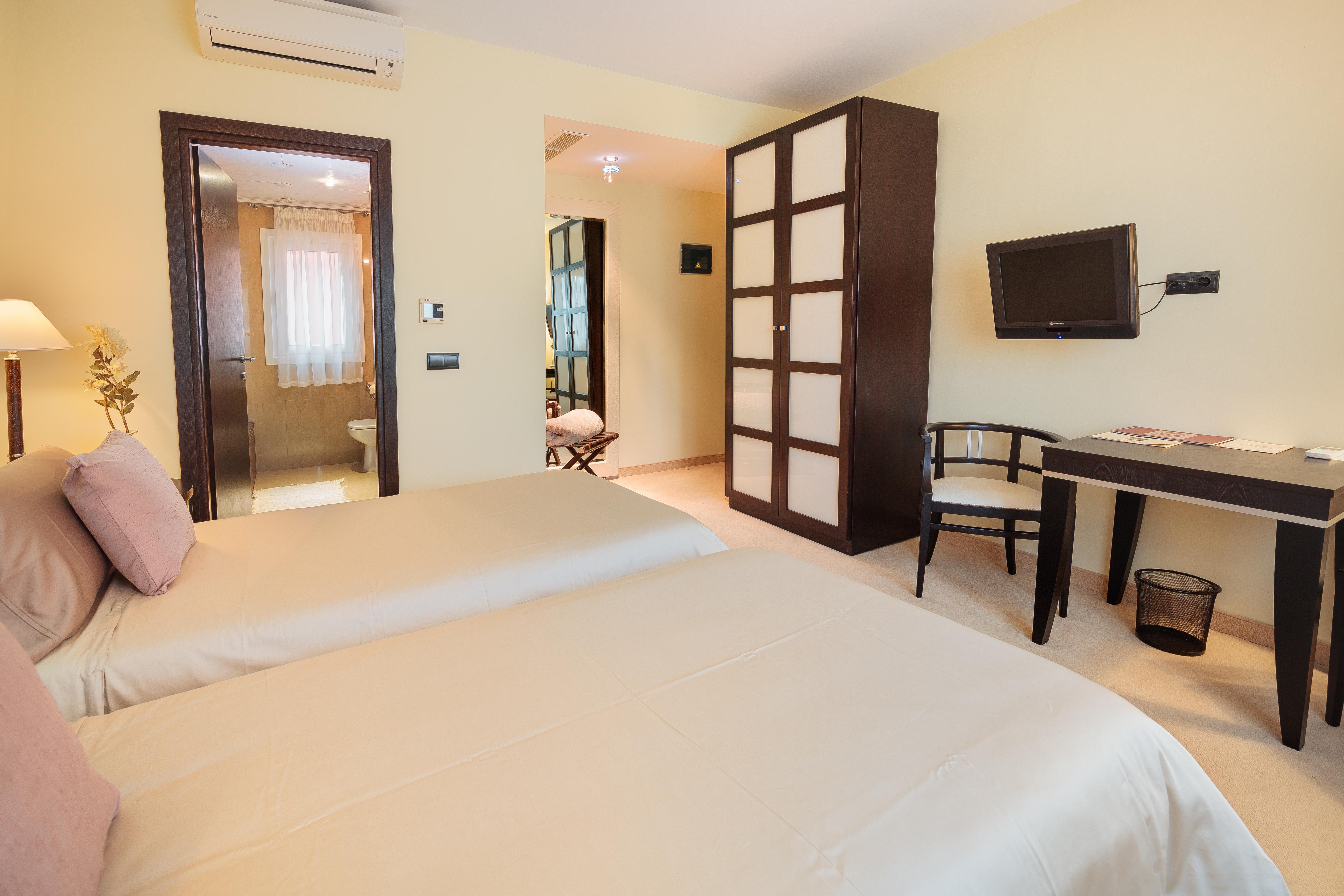מאהון Hotel San Miguel מראה חיצוני תמונה