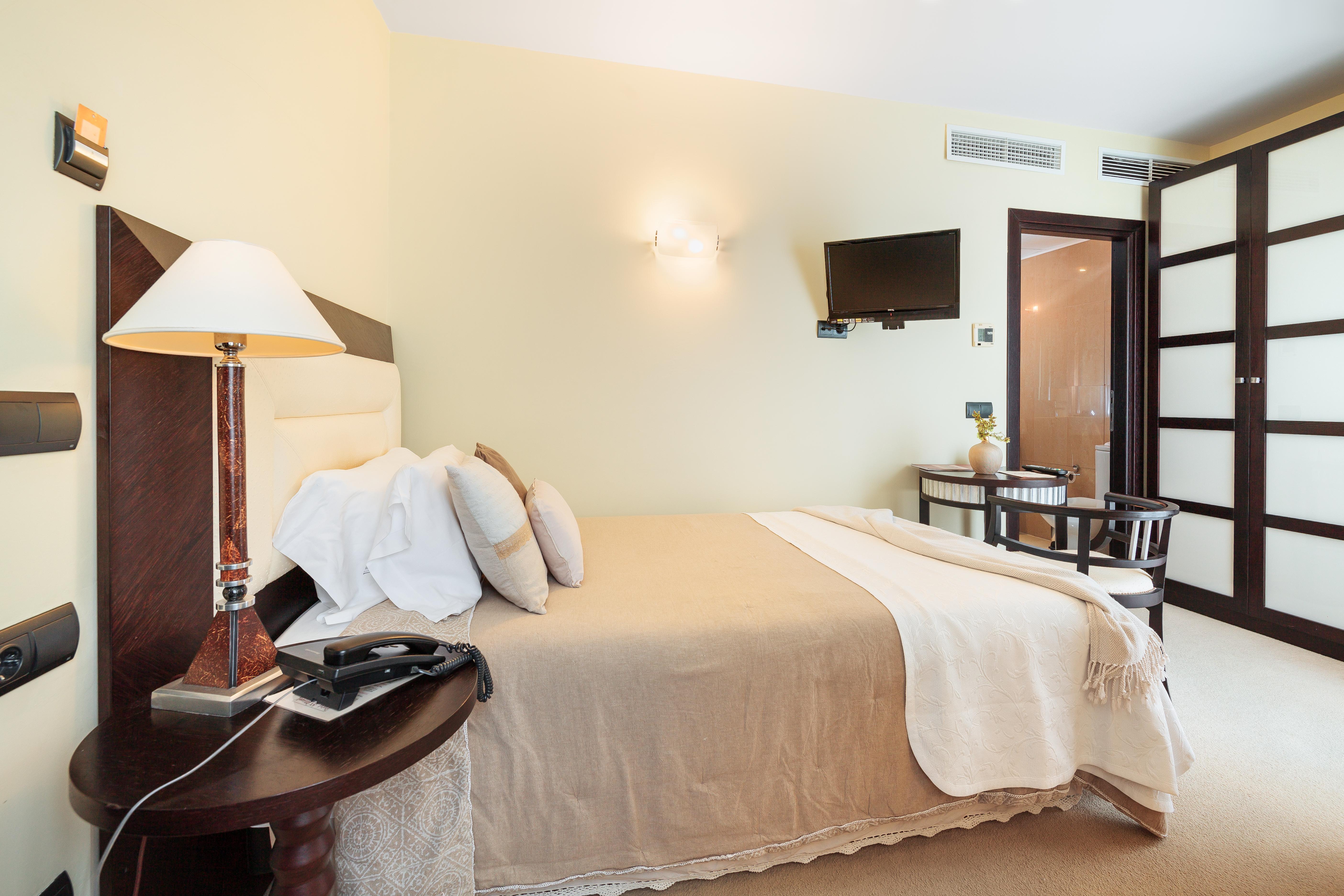 מאהון Hotel San Miguel מראה חיצוני תמונה