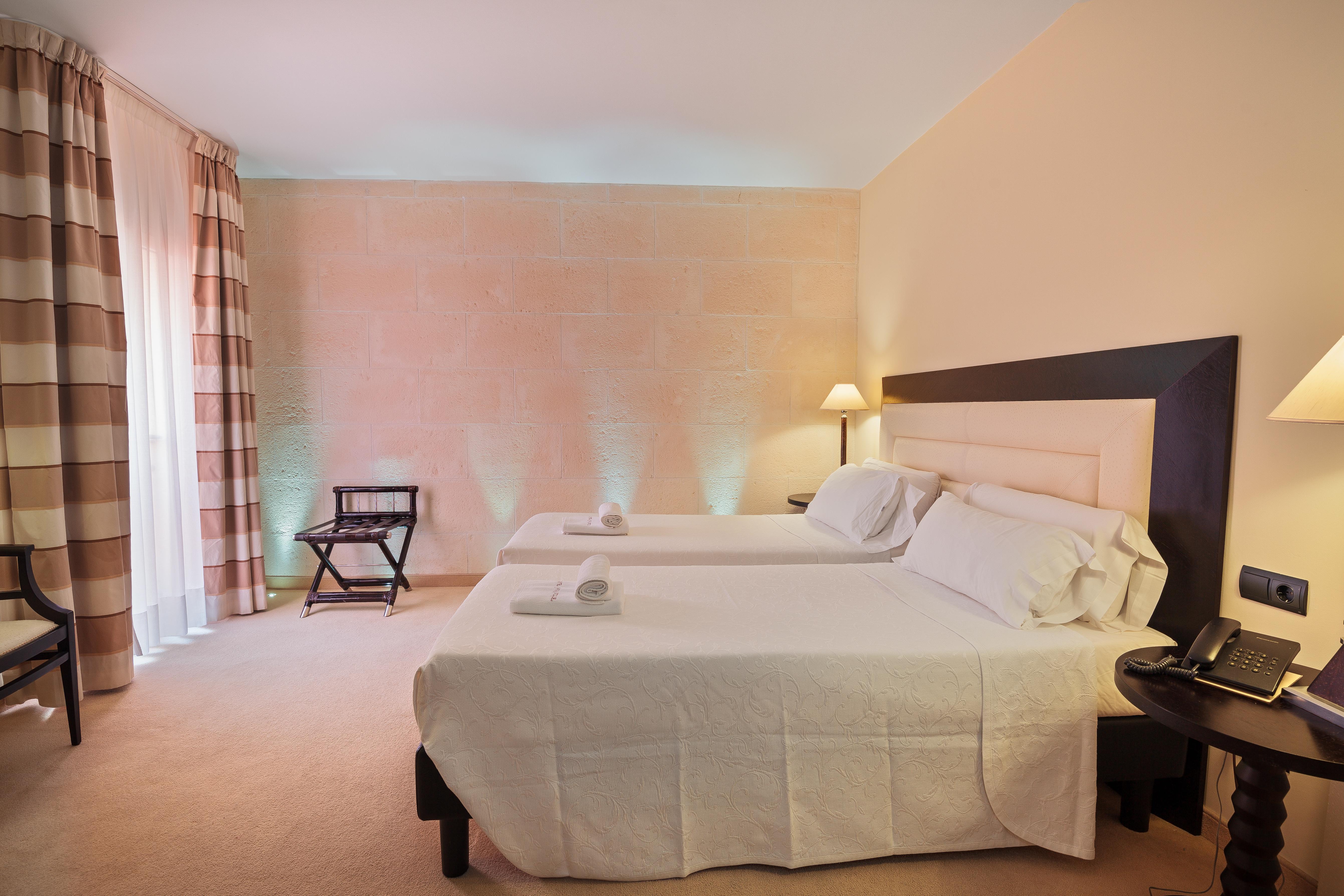 מאהון Hotel San Miguel מראה חיצוני תמונה