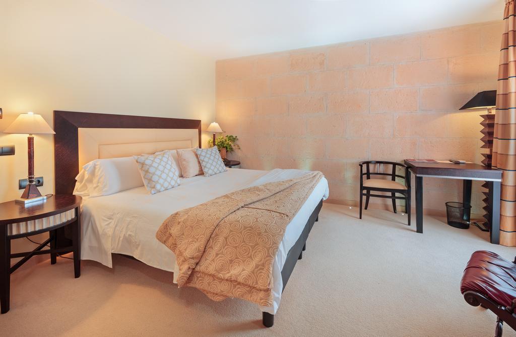 מאהון Hotel San Miguel מראה חיצוני תמונה