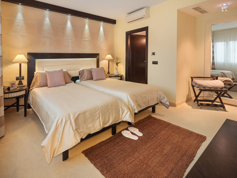 מאהון Hotel San Miguel מראה חיצוני תמונה