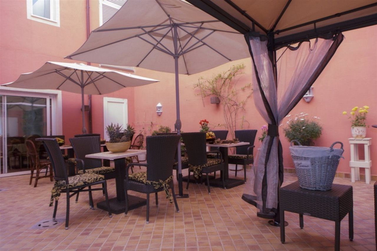 מאהון Hotel San Miguel מראה חיצוני תמונה